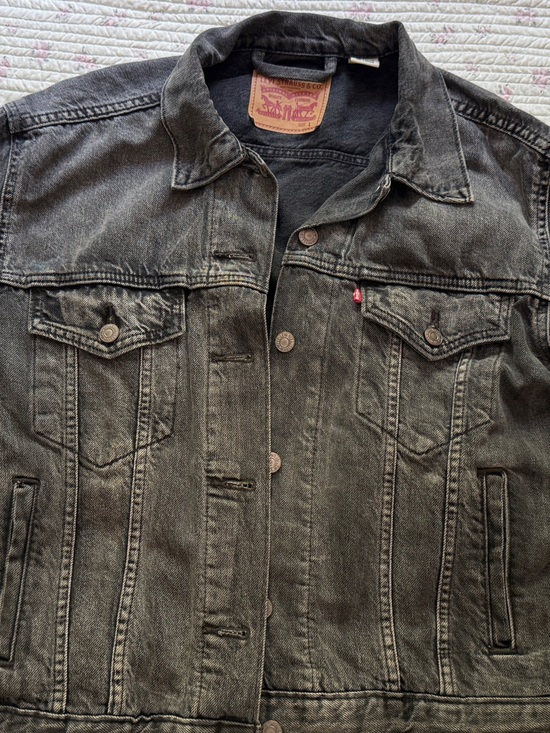 Levi's Jackets & Blazers - Levi's Black Washed Denim Trucker Jacket